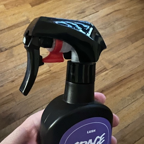 Lush Space Girl Body Spray - 6.7 oz DISCONTINUED BRAND NEW - Picture 5 of 5